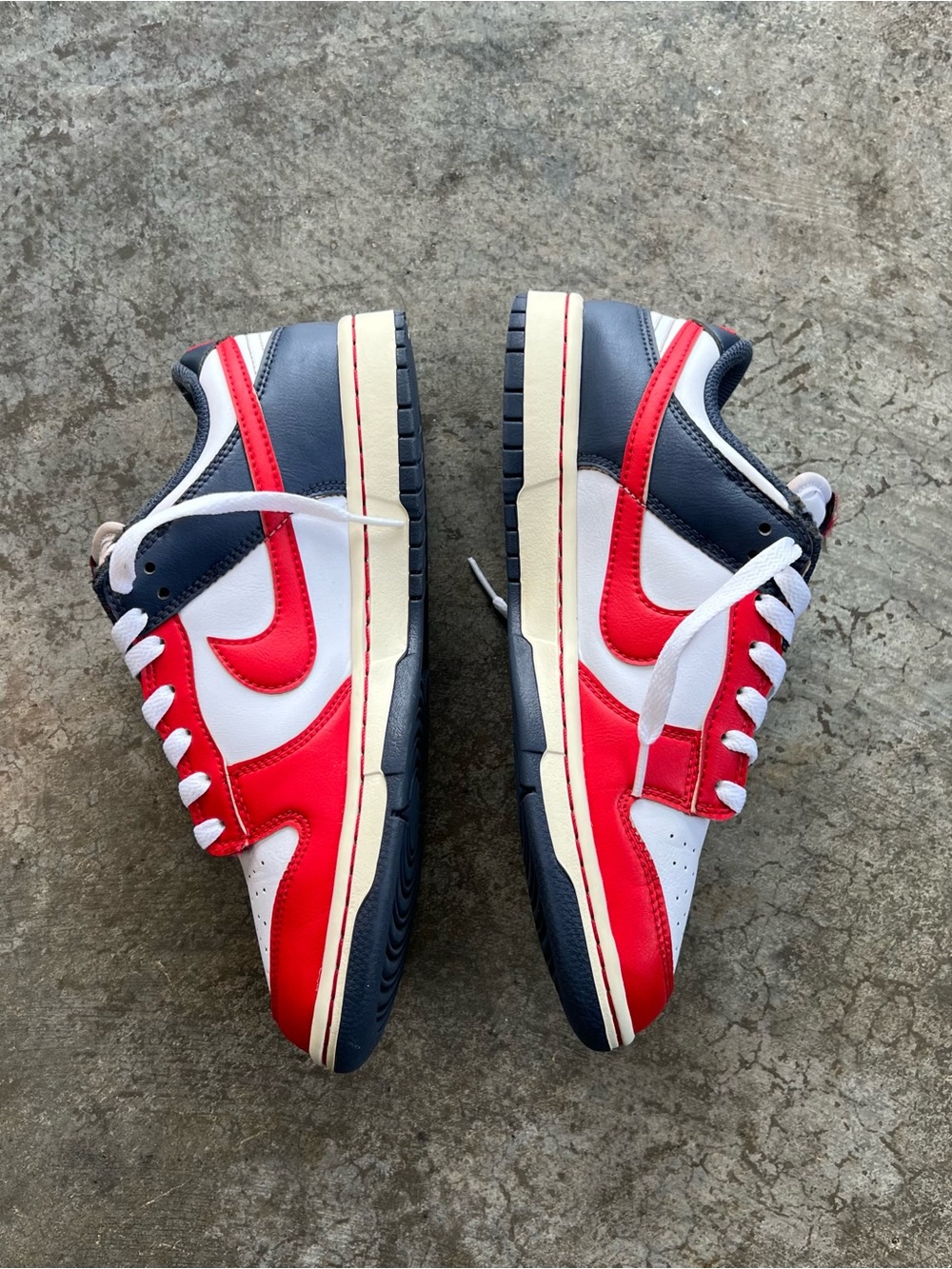 Nike Dunk Low Bright Crimson Obsidian Men’s 7 Women’s 8.5 Red White Blue 🇺🇸 - Picture 2 of 9